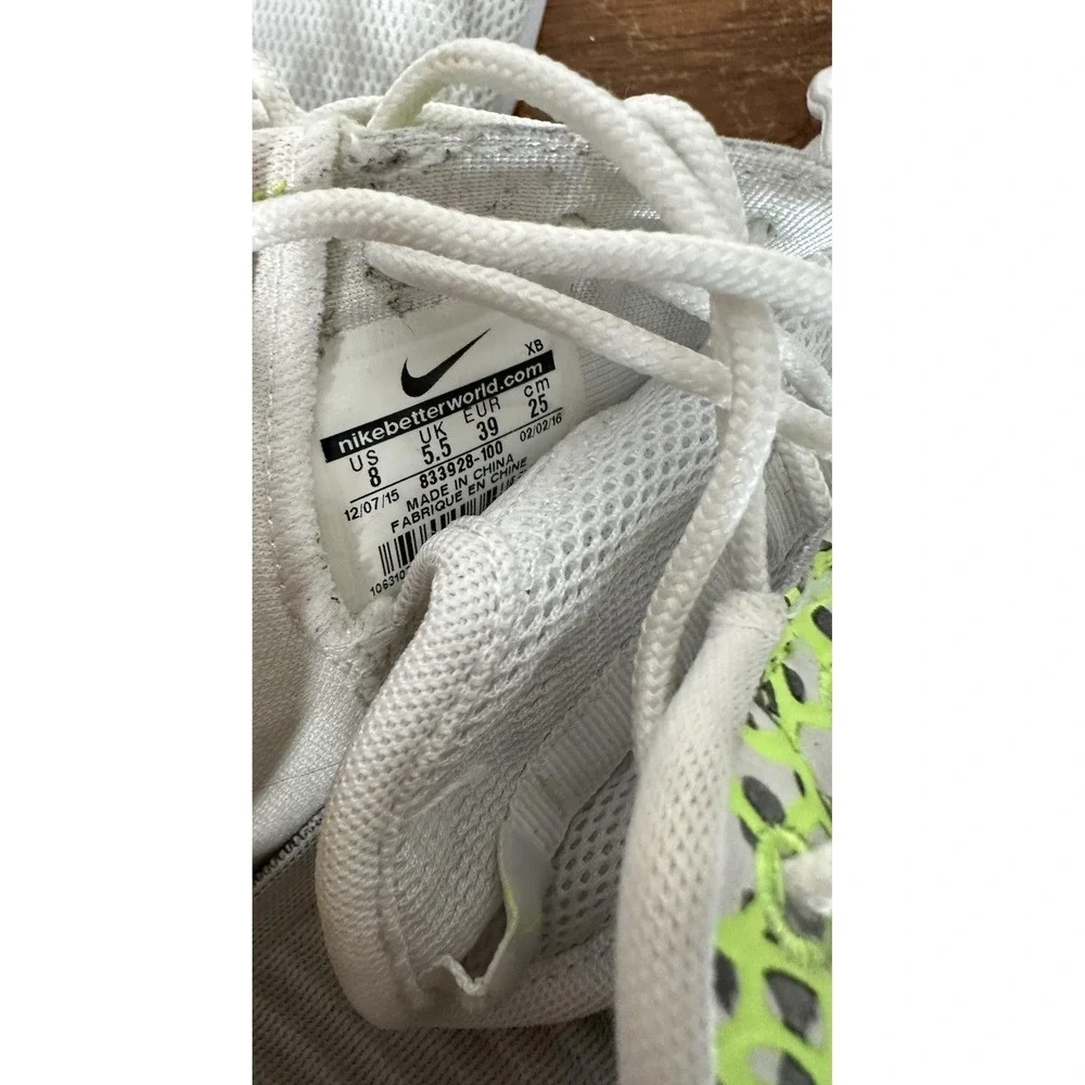 Nike Roshe One Shoes Womens Size 8 Safari‎ Print Volt 833928-100 Sneakers